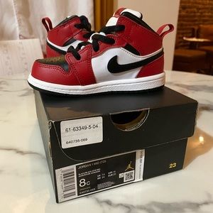 Jordan 1 mid toddler size 8c black red white